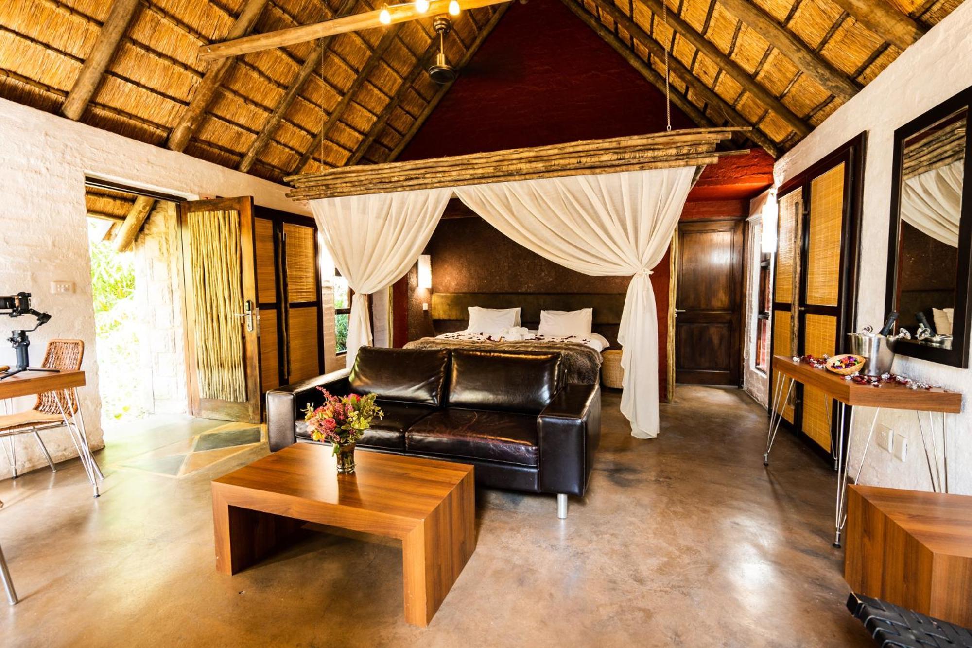 Hakunamatata Lodge & Health Spa/ Wedding & Conference Venue Muldersdrift Exterior photo